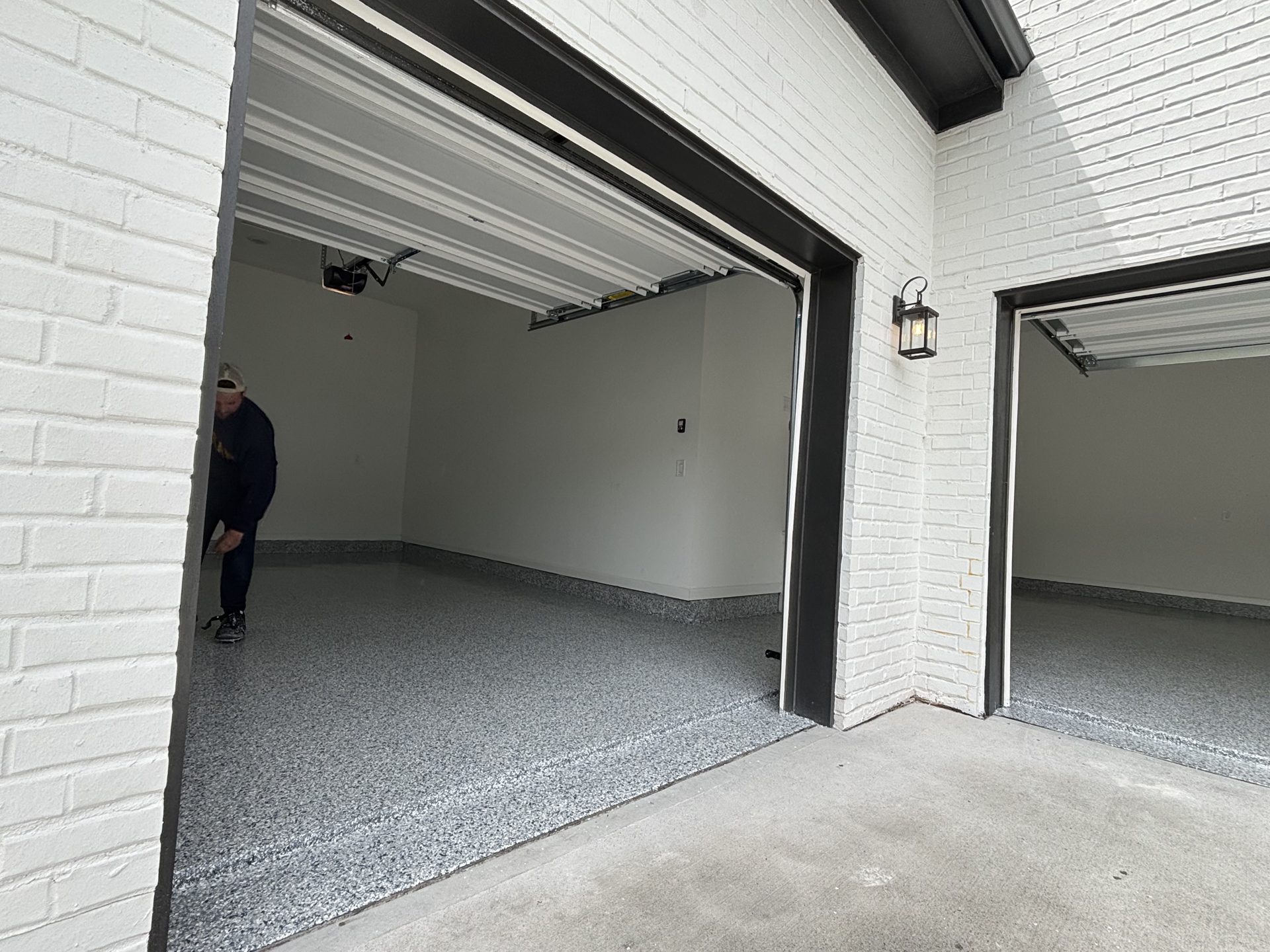 Residential Garage Gray Flake Floor